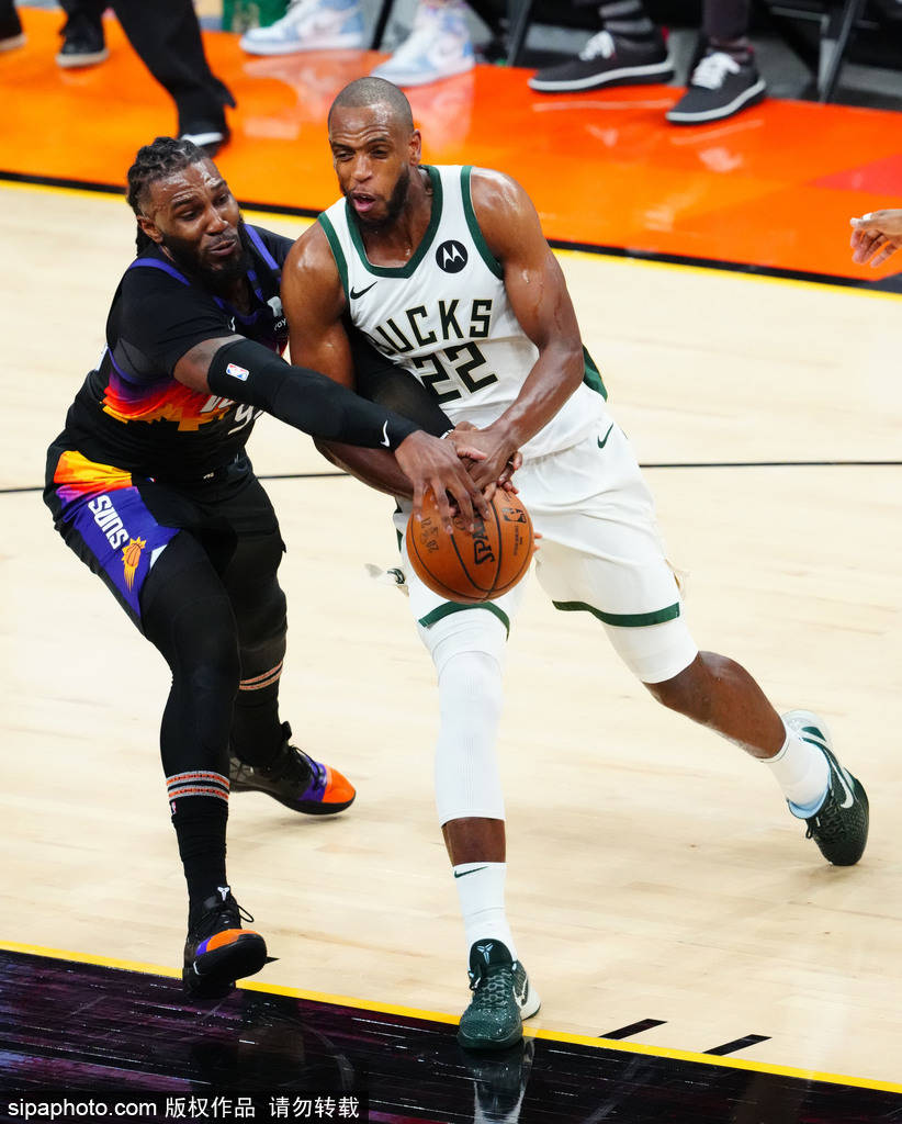 艾芙琳帕克踢掉中间人