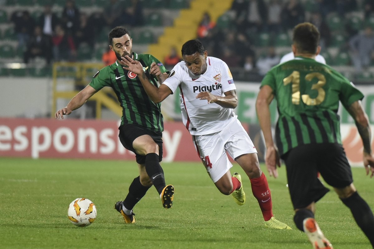 广东宏远训练开放日，赛后强势反弹引欢呼，欧联在即，球队文化再被提及